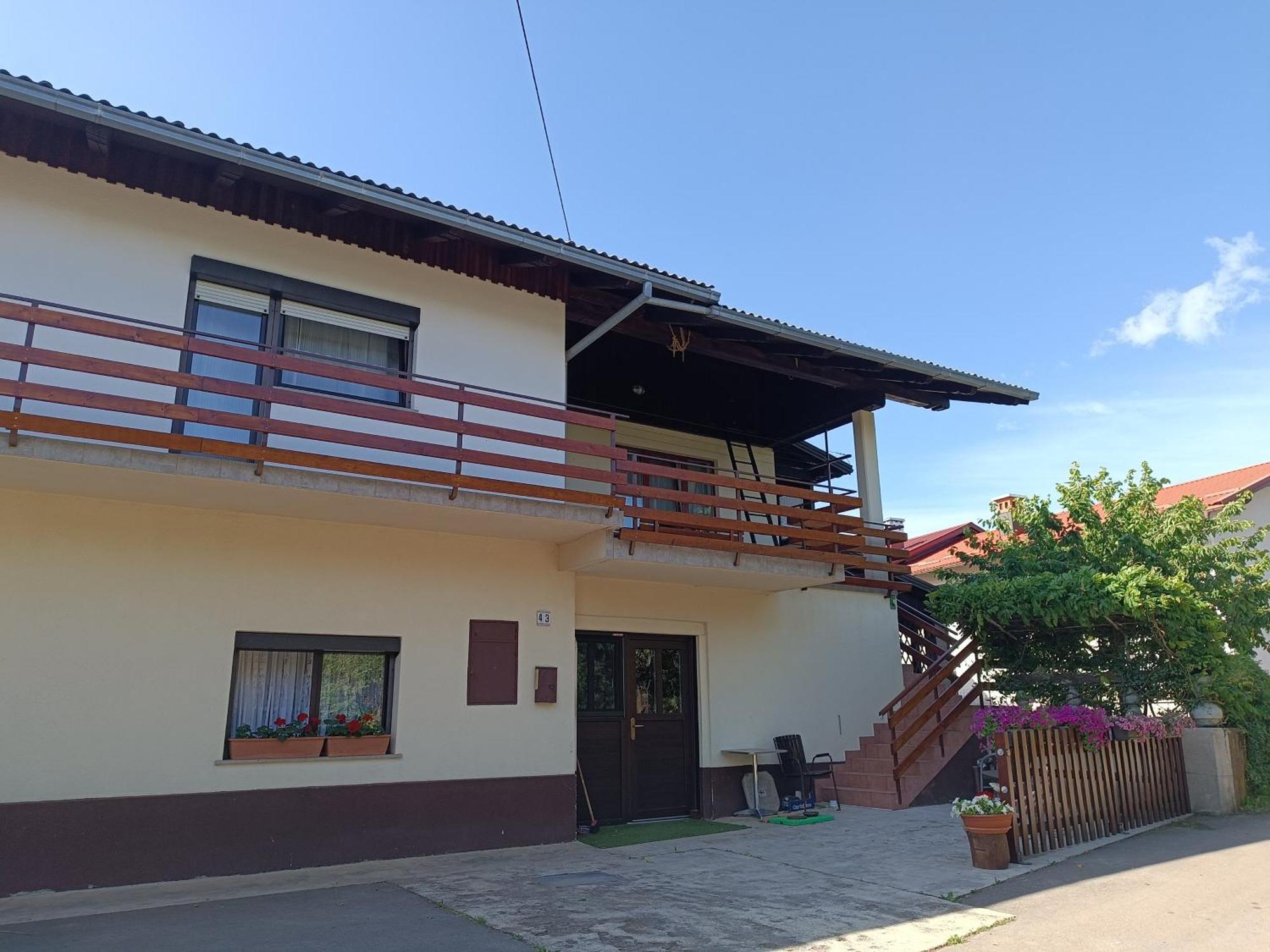 Apartma Mihatovi Pivka Exterior photo